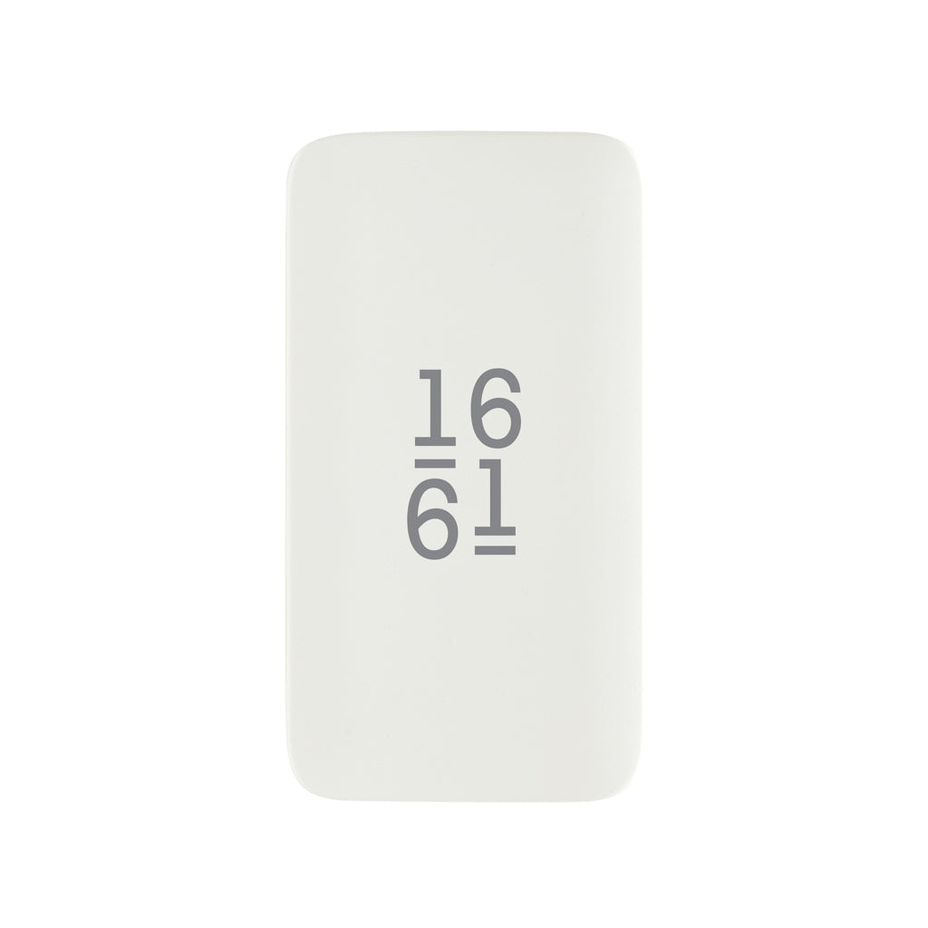 Fluxo RCS 65W flat GAN charger with universal connectors