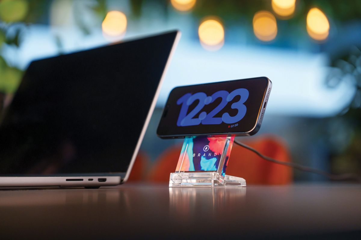 Magcharge 15W Magnetic Wireless Charging Stand