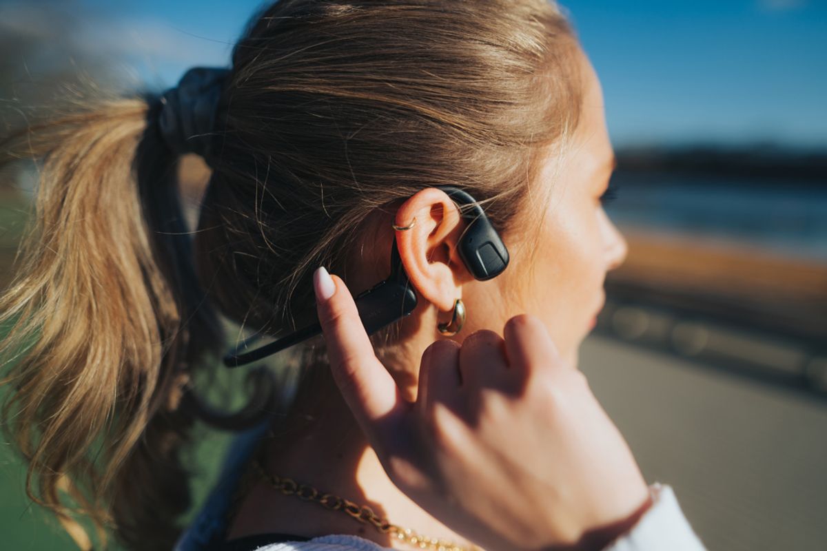 Urban Vitamin Glendale Rcs Rplastic Air Conductive Headphone