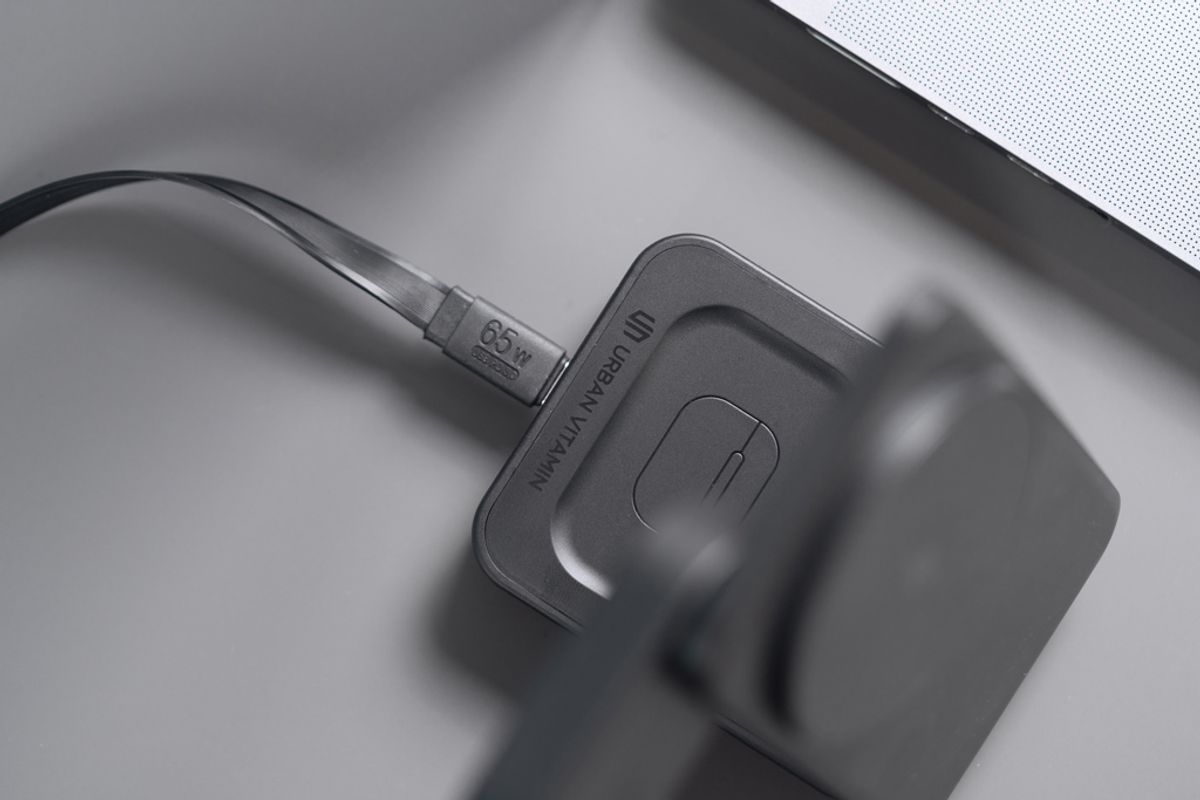 Urban Vitamin Arcadia Rcs Rplastic 15W 3In1 Magnetic Charger