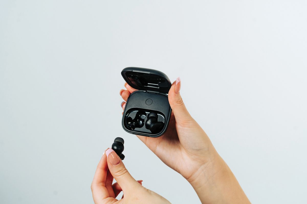 Lakewood Rcs Recycled And Repairable Wireless Earbuds