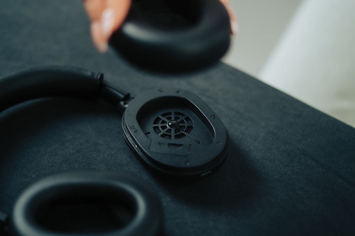 Irvine Rcs Recycled And Repairable Anc Wireless Headphone