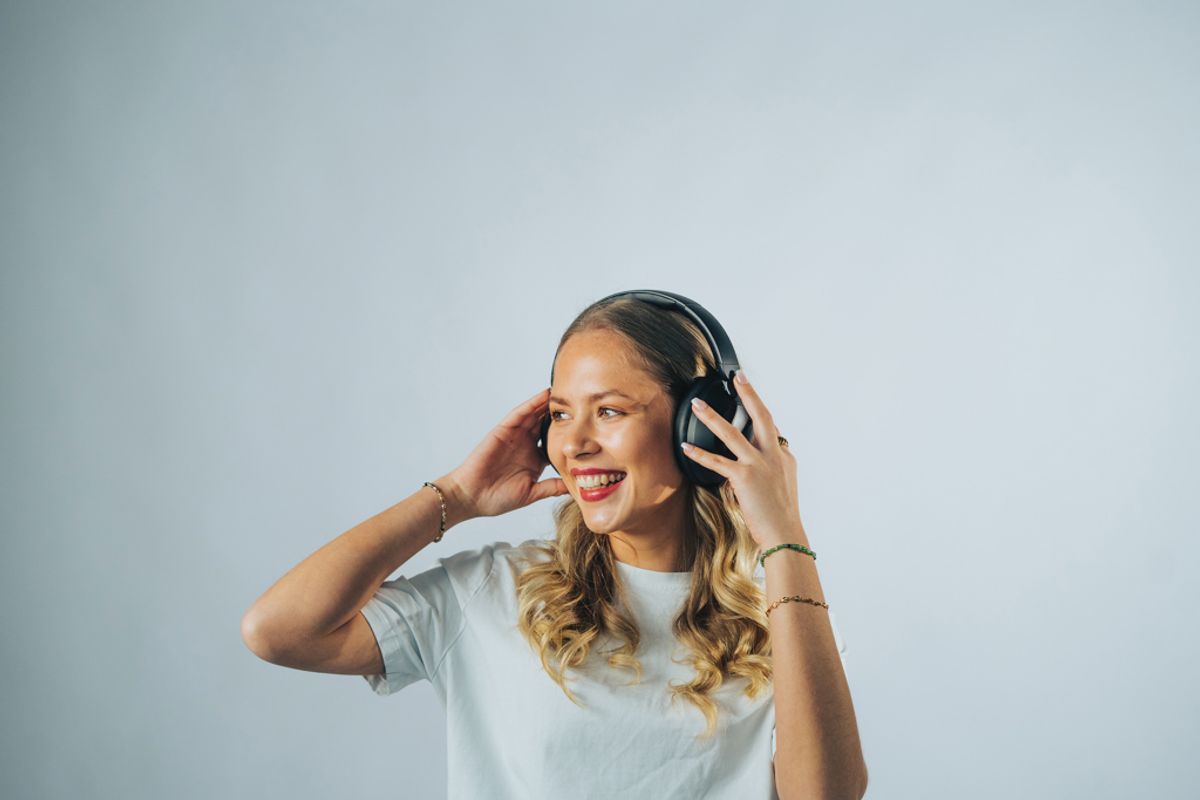Urban Vitamin Cupertino Rcs Rplastic Anc Headphone
