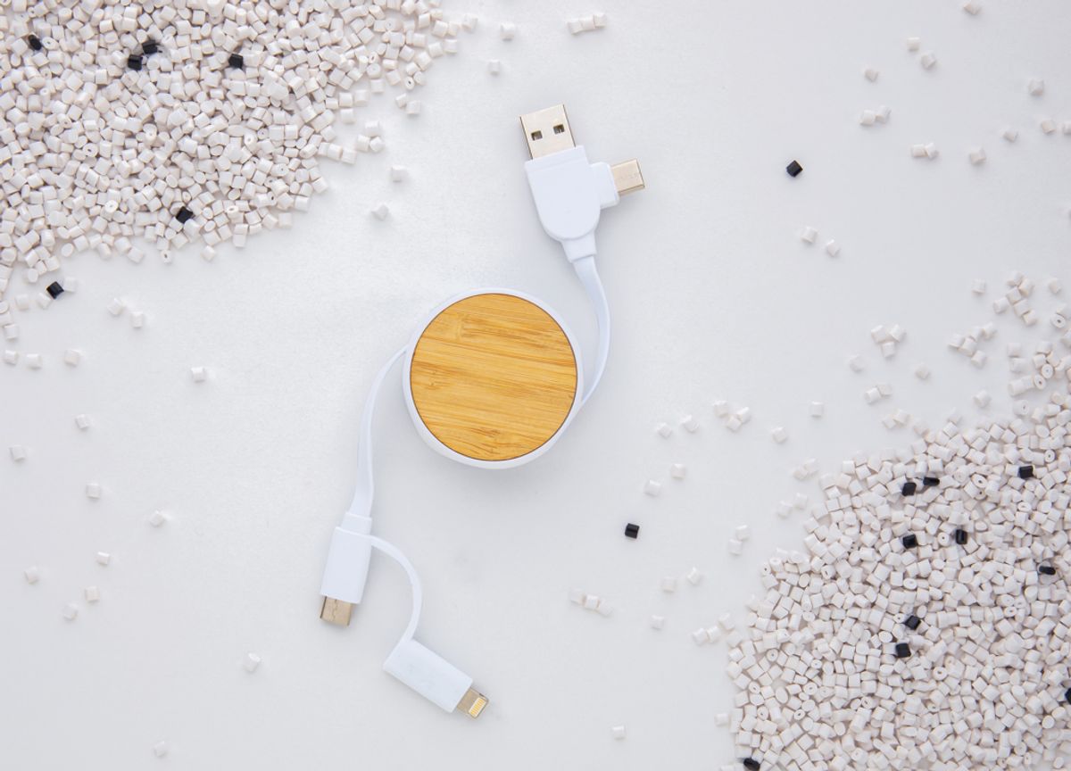 Rcs Recycled Plastic Ontario 4-In-1 Retractable Cable
