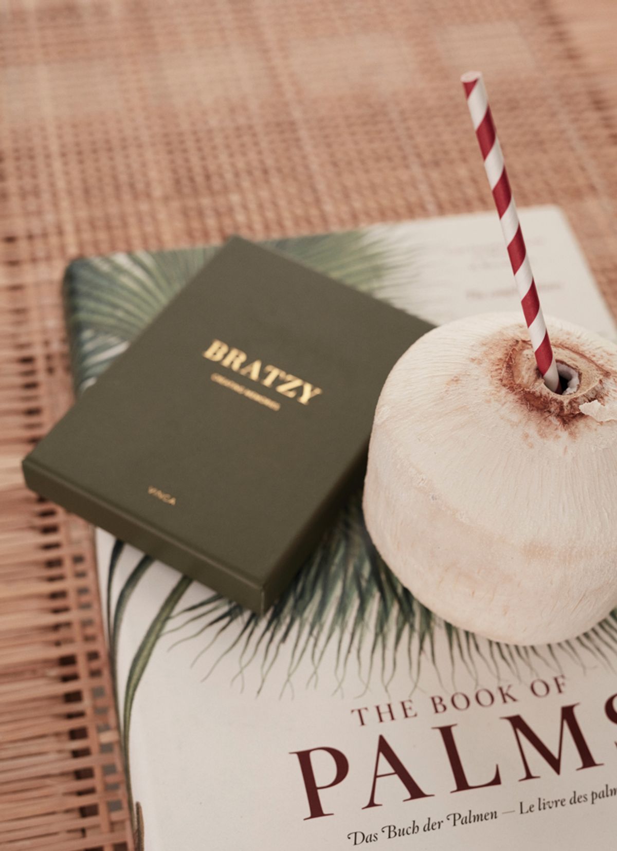 Vinga Bratzy Coffee Table Game