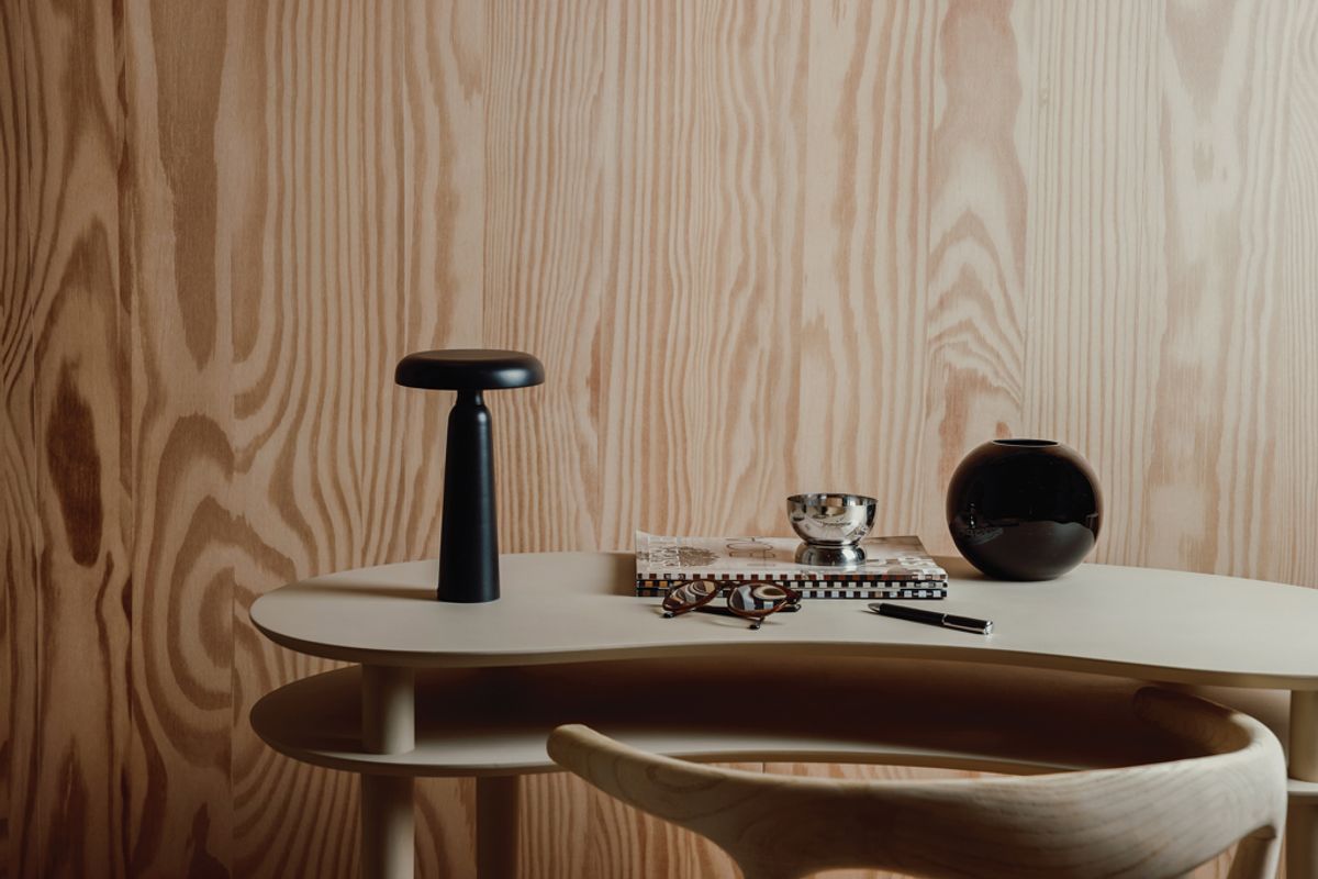 Vinga Avery Rcs Table Lamp