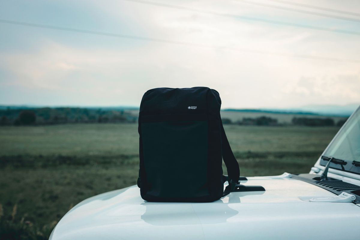 Swiss Peak 15" Anti-Theft Rfid & Usb Backpack Pvc Free