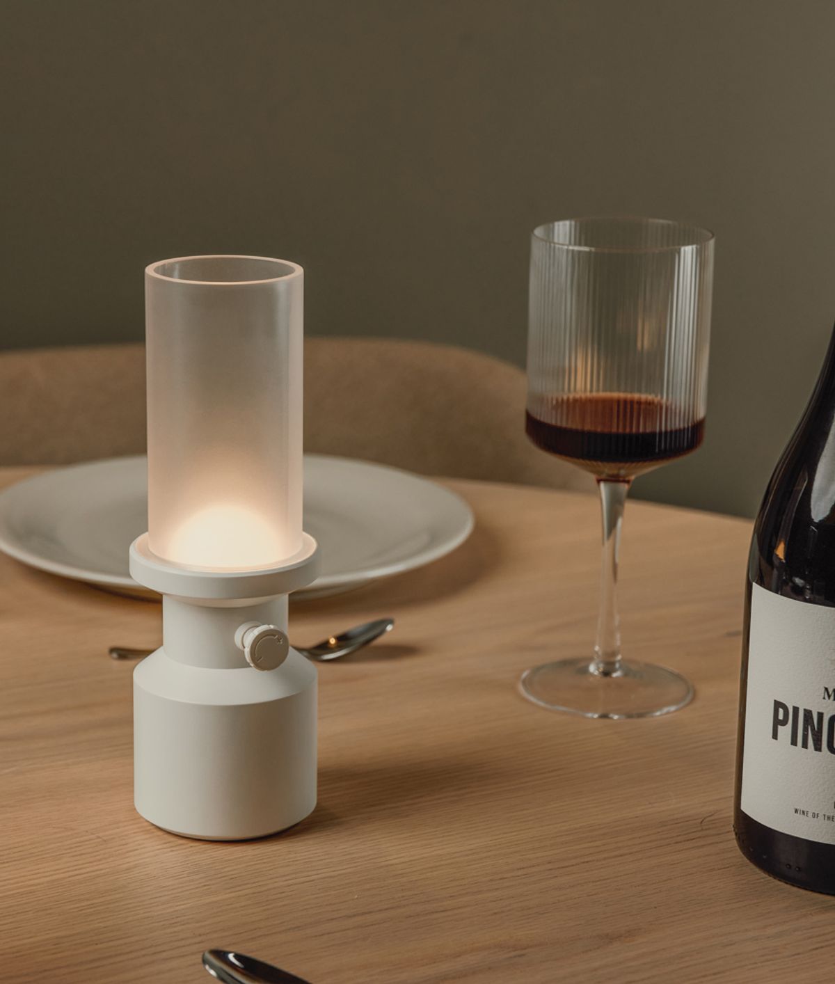 Vinga Niori Rcs Table Lamp