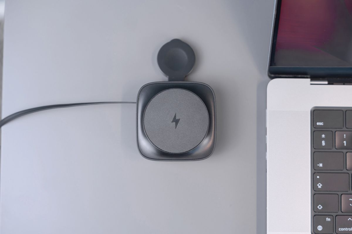 Urban Vitamin Goleta 2-In-1 15W Magnetic Wireless Charger