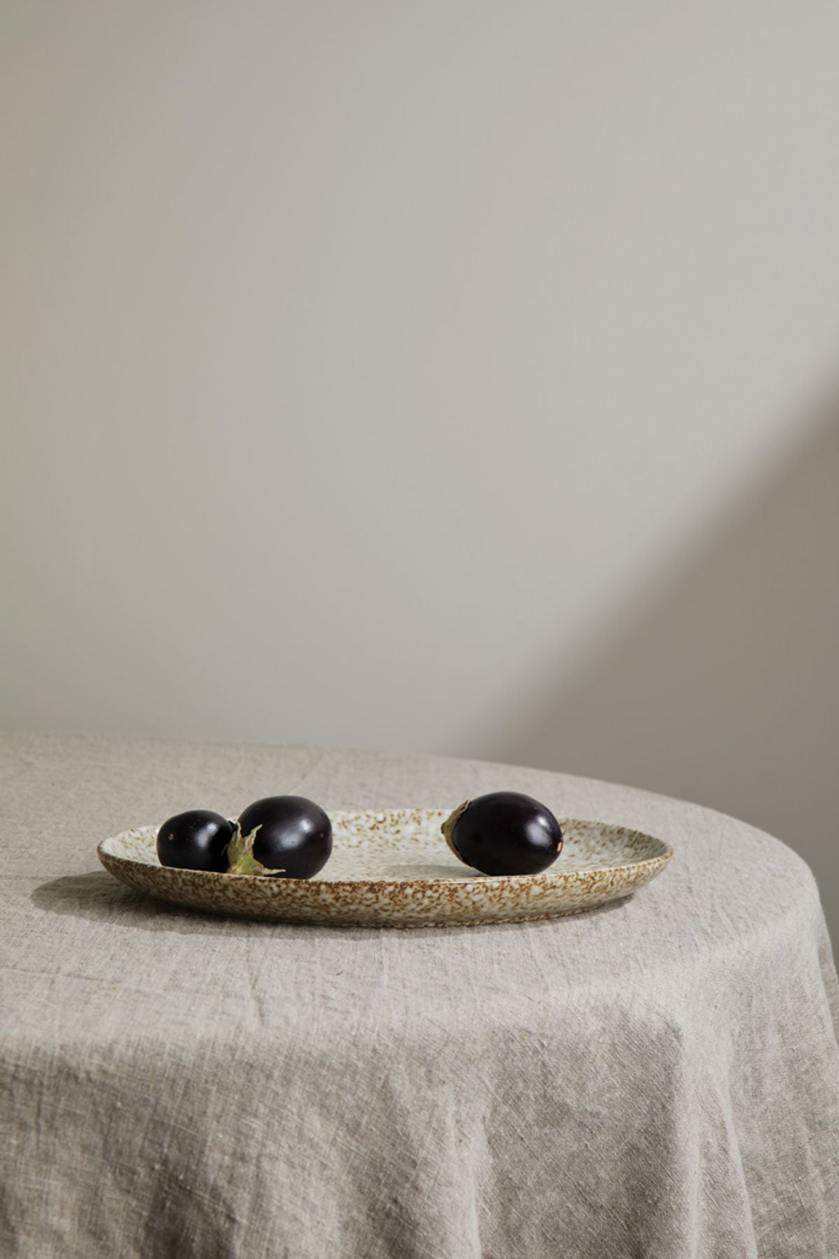 Vinga Nuvem Serving Plate