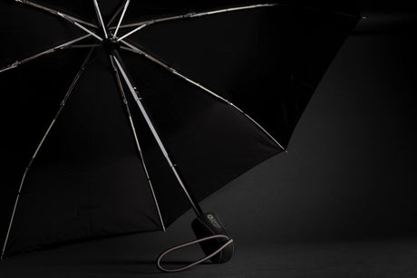 Swiss Peak Aware™ Traveller 21” Automatic Umbrella