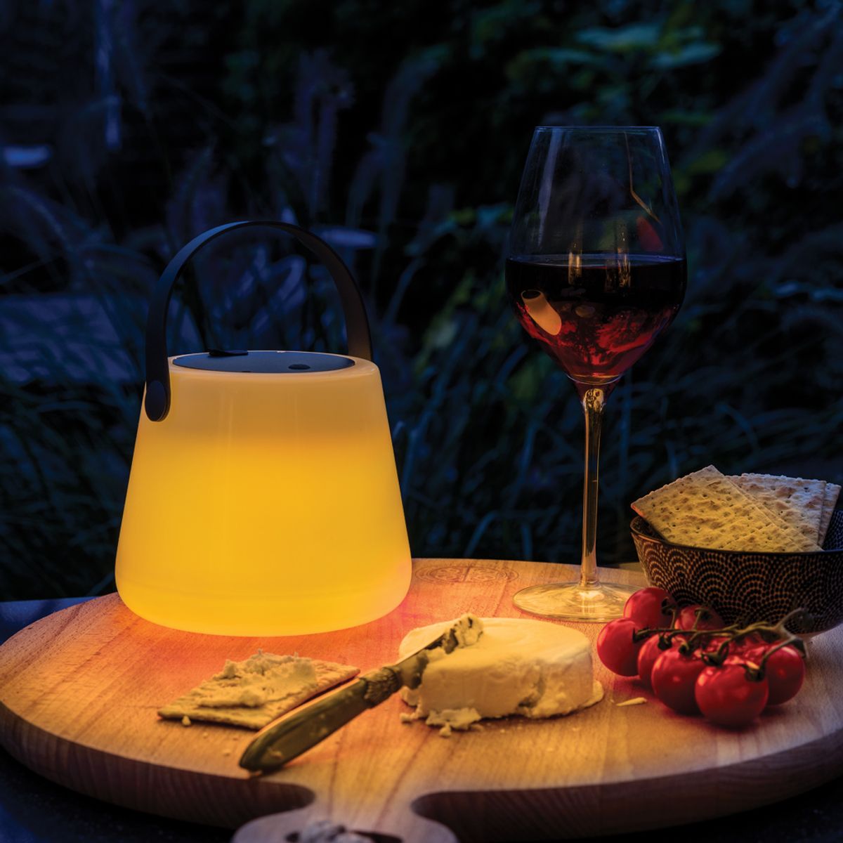 Solarglow Rcs Recycled Abs Usb-Rechargeable Outdoor Light