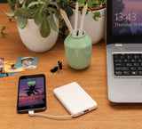 5.000 Mah Pocket Powerbank With Integrated Cables