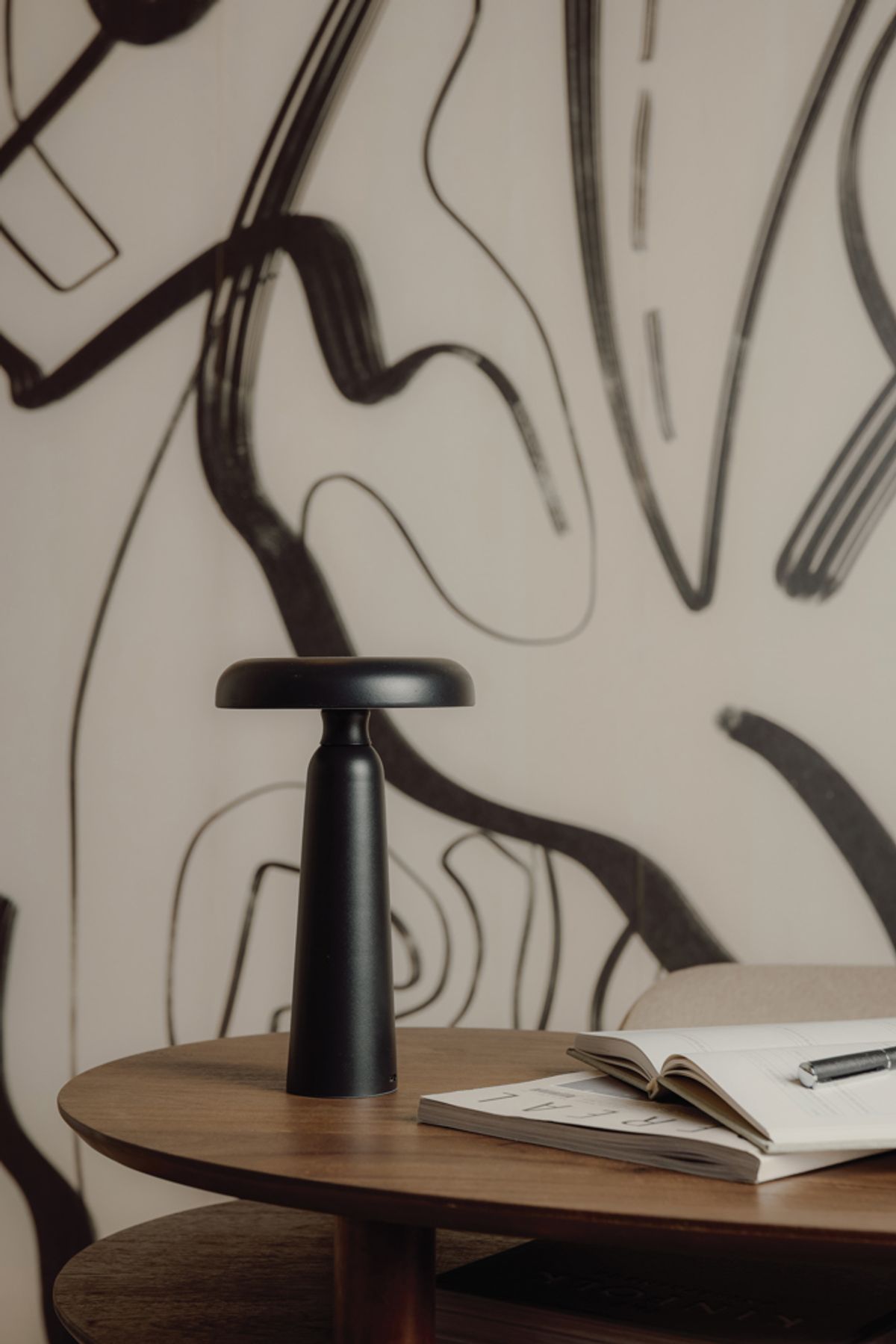 Vinga Avery Rcs Table Lamp