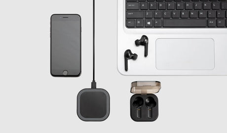Tws Earbuds In Wireless Charging Case