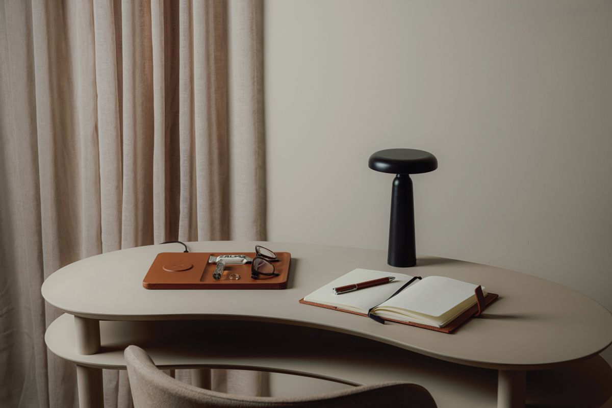 Vinga Avery Rcs Table Lamp