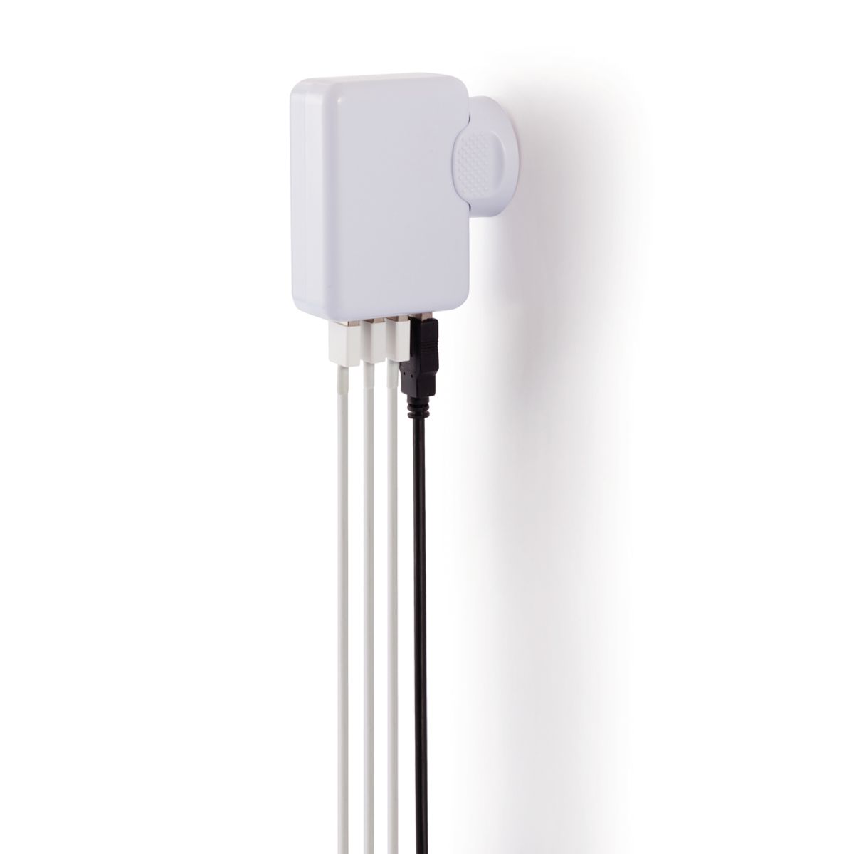 Ceļojuma adapteris ar 4 USB portiem