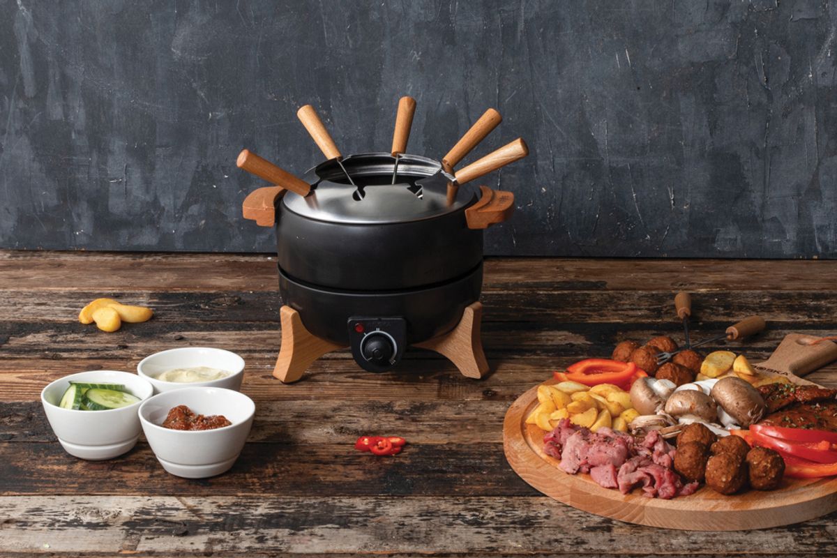Boska Electric Party Fondue Set - 2.3L (Eu Type F)