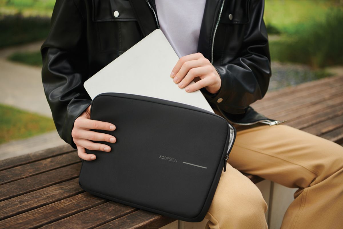 Xd Design 16" Laptop Sleeve