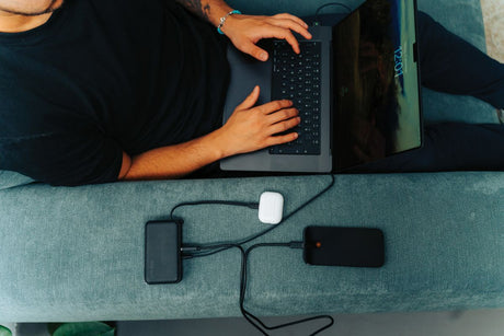 Urban Vitamin Eureka Hybrid Gancharger 10 000 mAh ārējais akumulators, 65 W