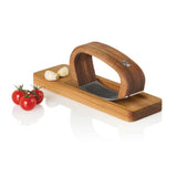 Adhoc Roccaalio Garlic Press With Chopping Board