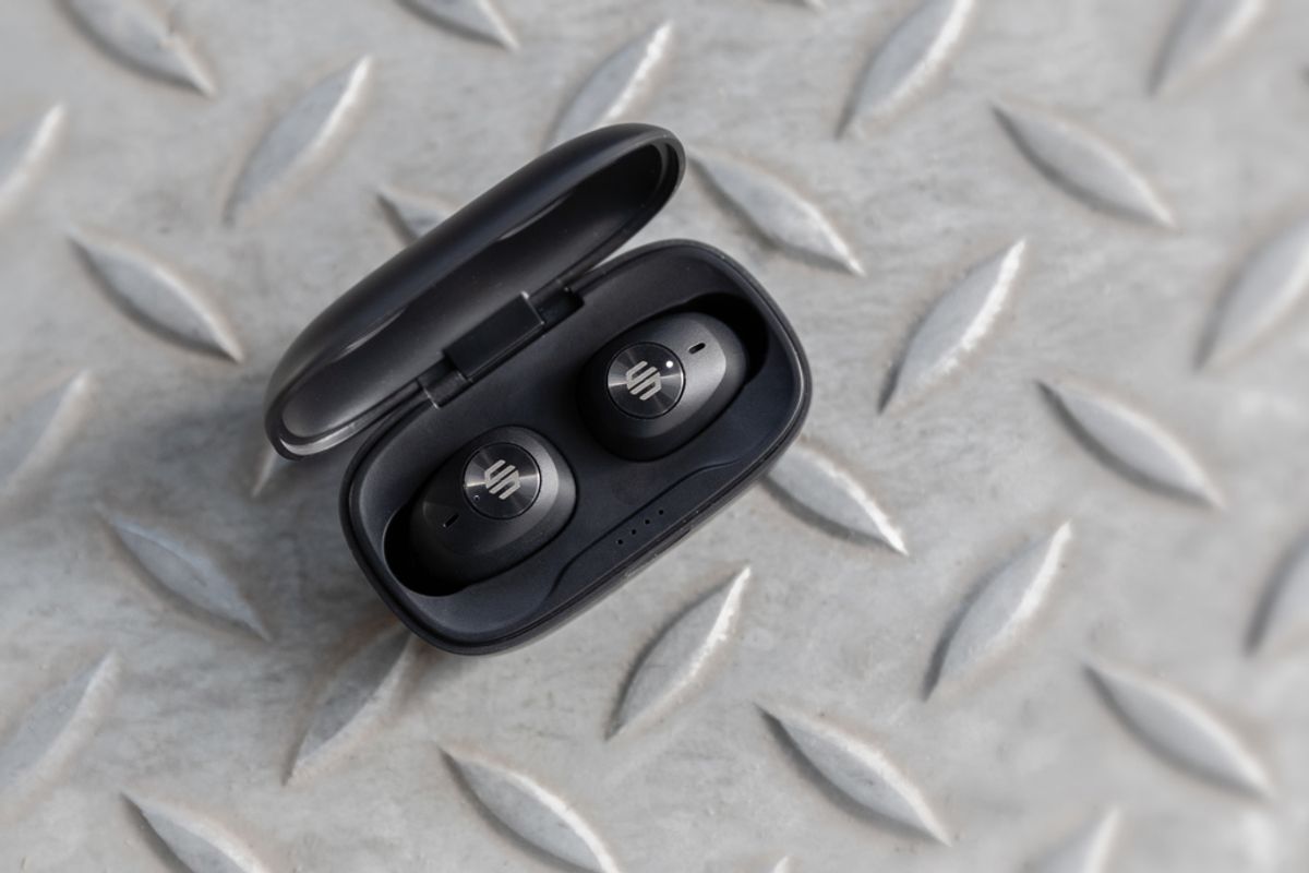 Urban Vitamin Palm Springs Rcs Rplastic Enc Earbuds