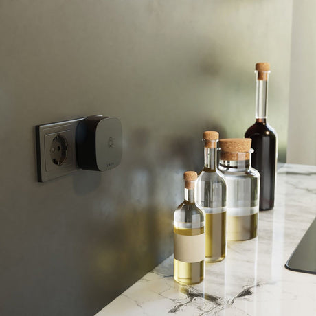 Zens Wireless Charging Adapter