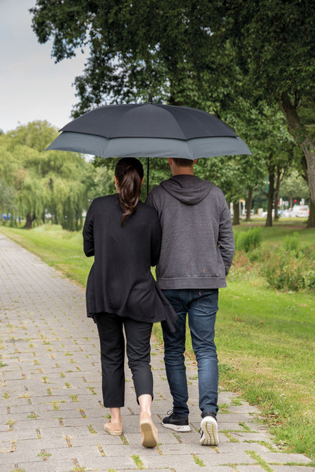 Swiss Peak Aware™ 23" To 27" Expandable Umbrella
