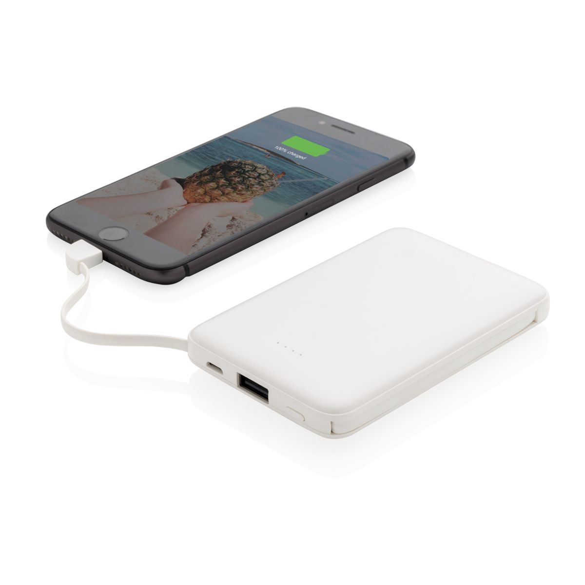 5.000 Mah Pocket Powerbank With Integrated Cables