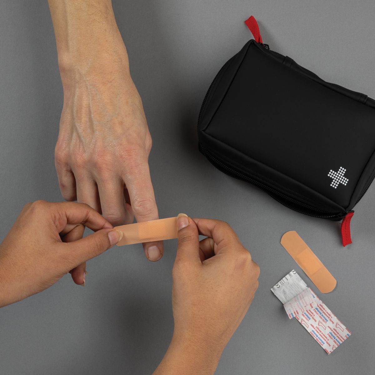 Rcs Recycled Nubuck Pu Pouch First Aid Set