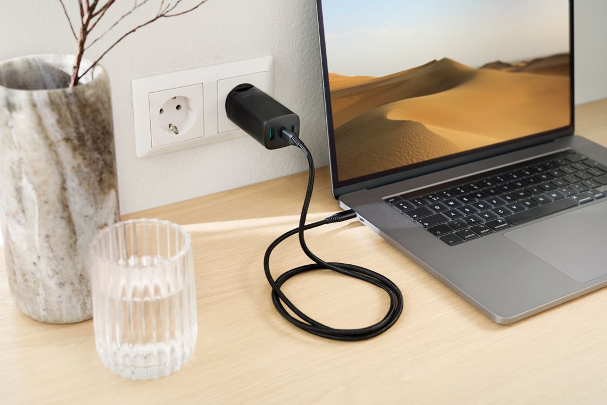 Philips 65W Ultra Fast Pd 3-Port Usb Wall Charger
