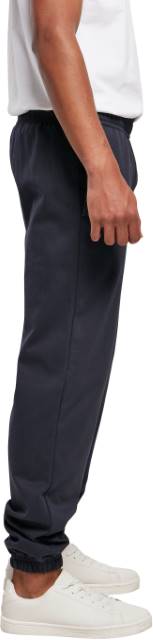 BB 002